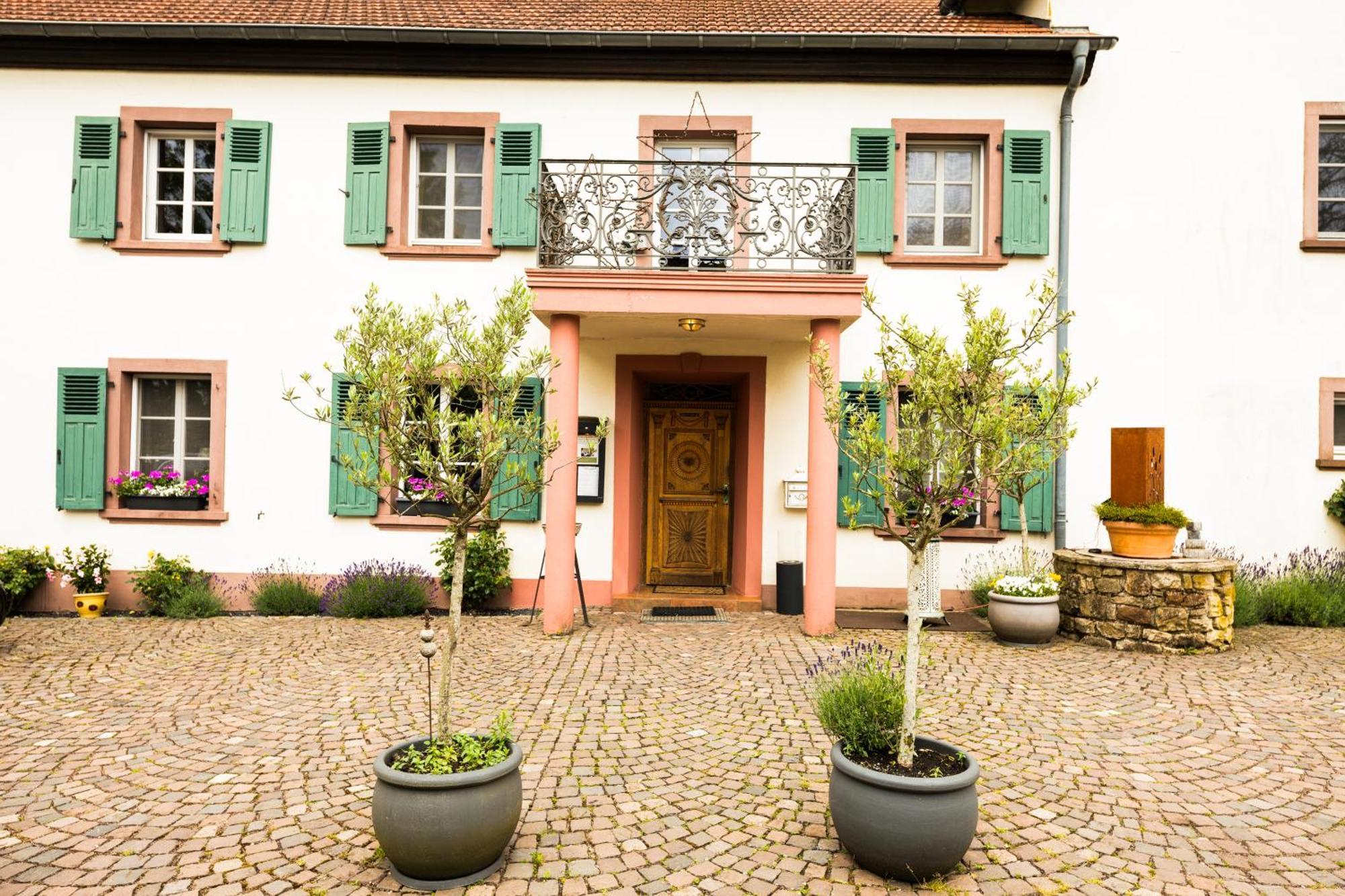 Hotel Sonnenhof Perl Exterior photo